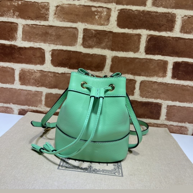 G*u*i bucket bags